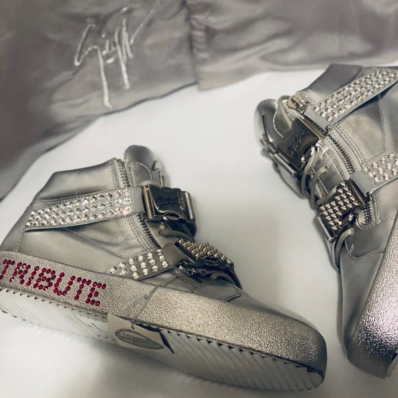 MICHAEL JACKSON TRIBUTE SNEAKERS - Picture 7 of 16